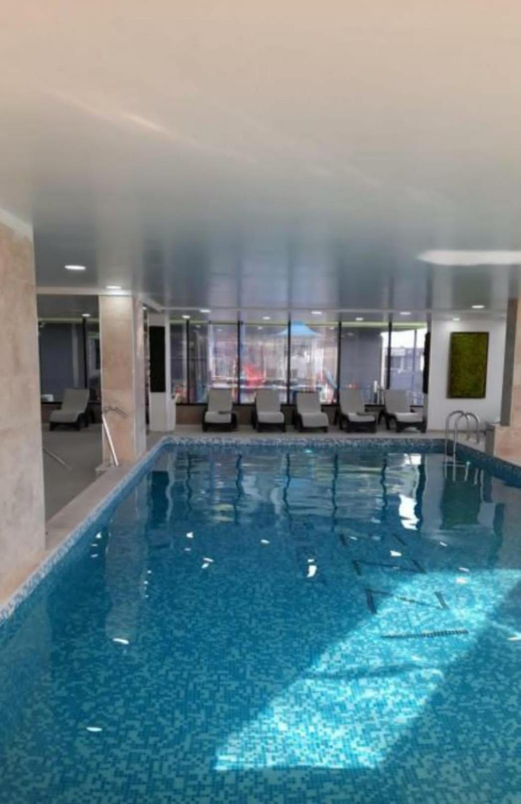 Alezzi Beach Vibe Family Studio With Spa Piscina Interioara Incalzita Sauna Jacuzzi Gym Năvodari Eksteriør billede