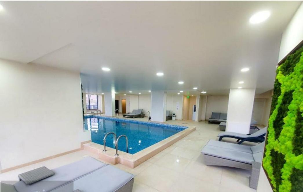 Alezzi Beach Vibe Family Studio With Spa Piscina Interioara Incalzita Sauna Jacuzzi Gym Năvodari Eksteriør billede