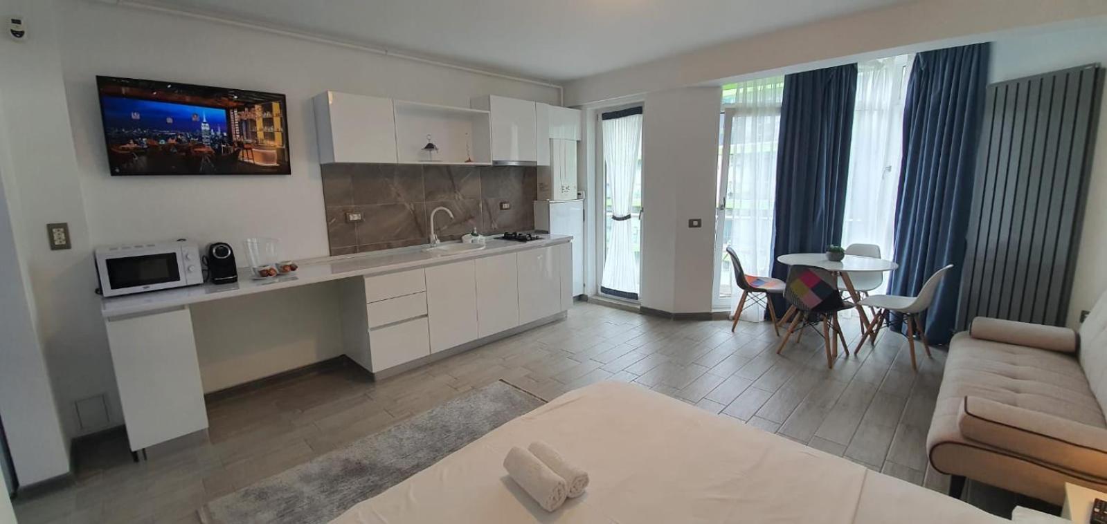 Alezzi Beach Vibe Family Studio With Spa Piscina Interioara Incalzita Sauna Jacuzzi Gym Năvodari Eksteriør billede